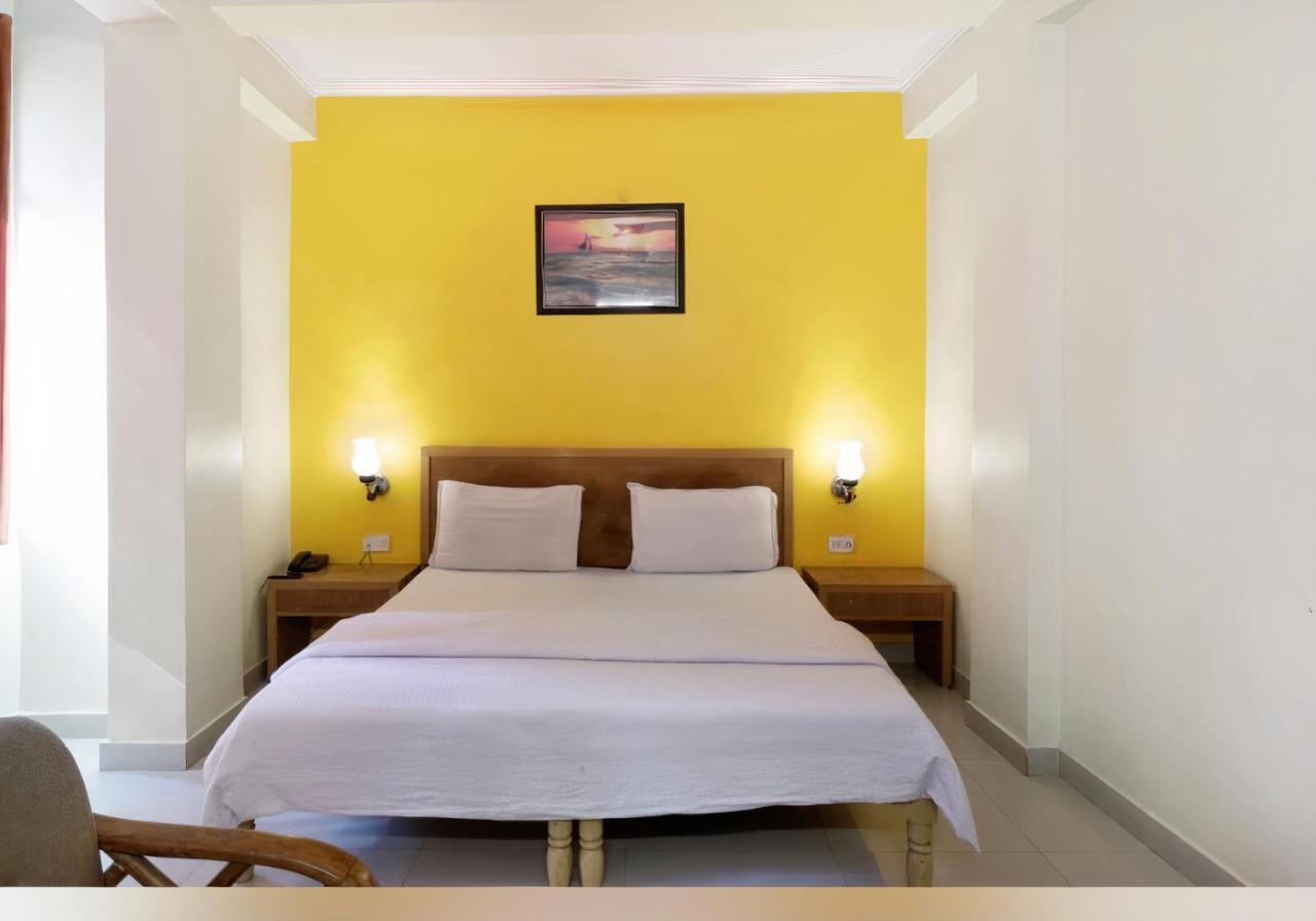 Hotel Himalaya Haridwār Exteriör bild